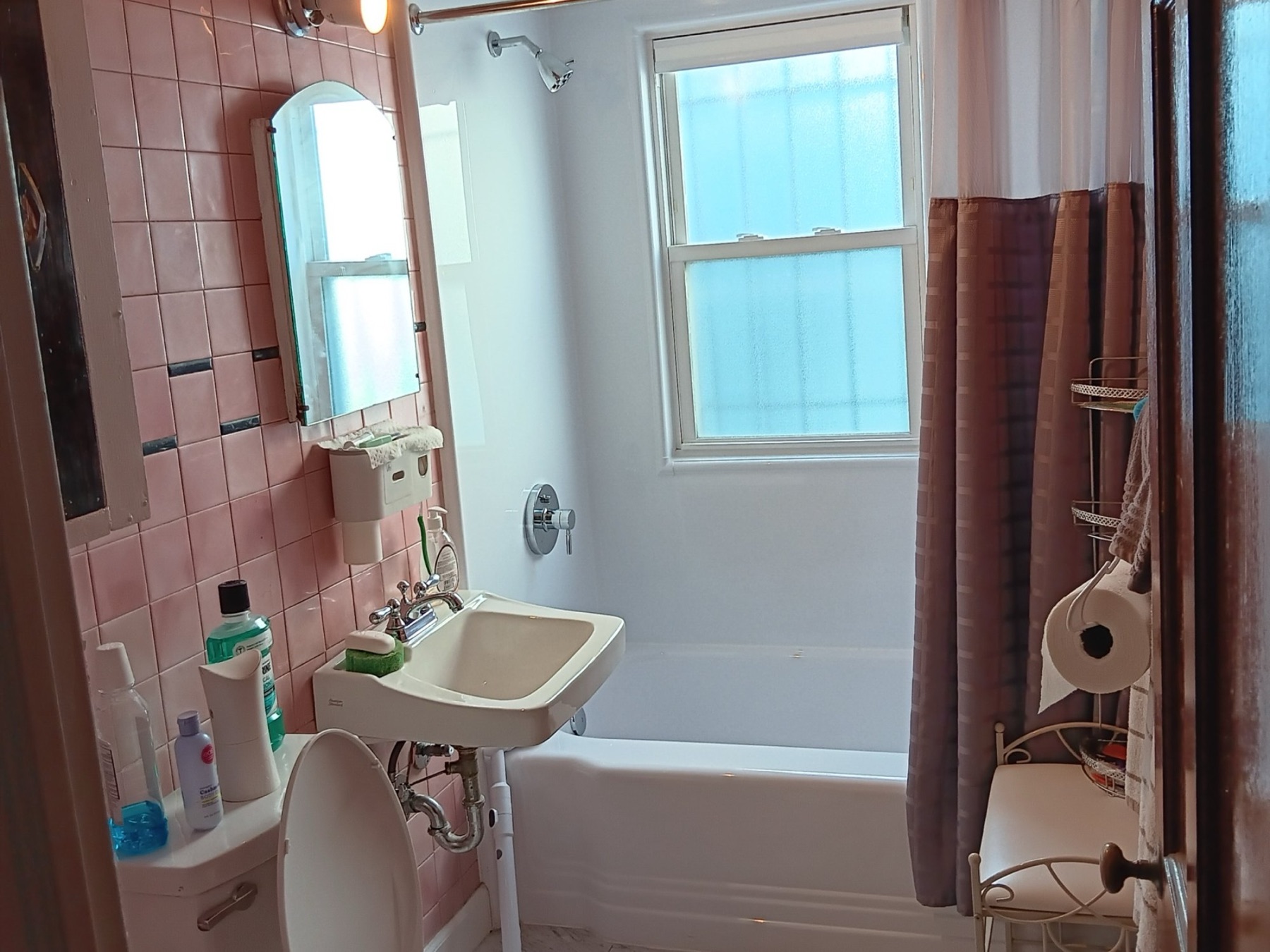 Full bath refresh, before