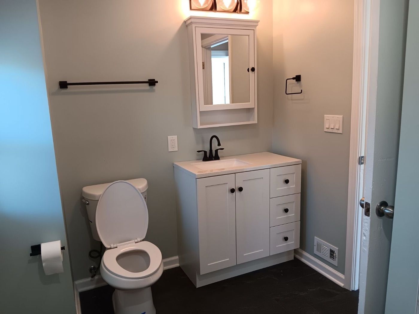 Bathrooms project photo 3